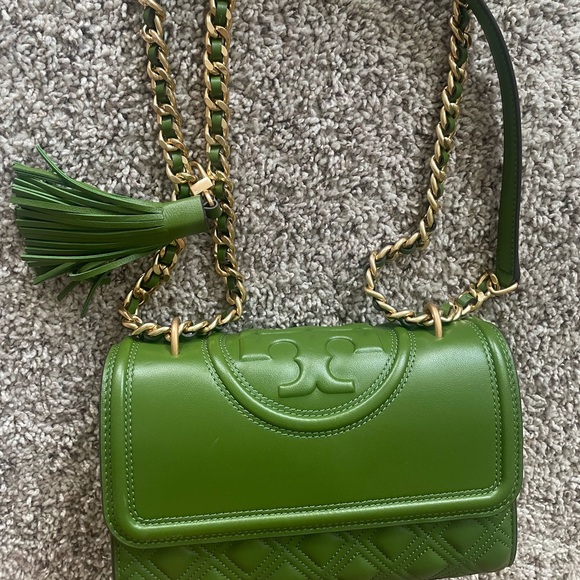 Tory Burch Small Fleming Convertible
Shoulder Bag-Spinach-*NEW* - Picture 2 of 14